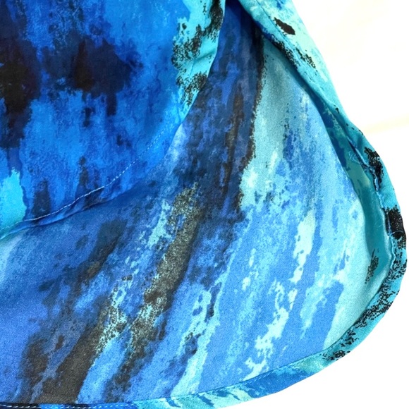 🌺CATHERINES Colorful Tunic Top🌺 - Picture 7 of 16